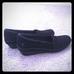 Grasshoppers casual flats. 6N